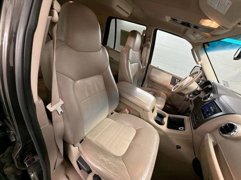 Used 2005 Ford Expedition Eddie Bauer RWD image 24