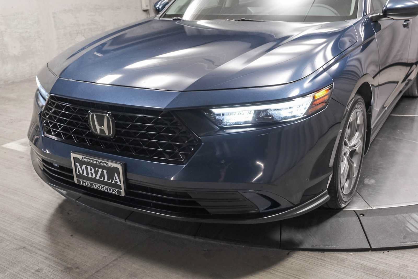 Used 2024 Honda Accord EX image 11