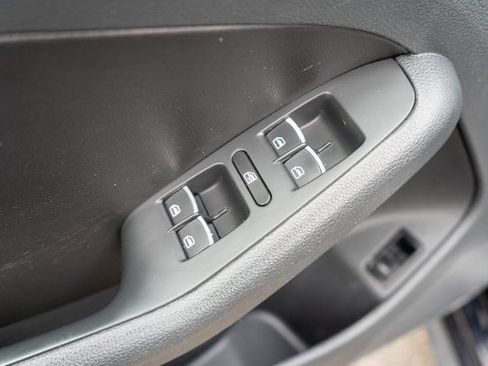 Used 2017 Volkswagen Jetta GLI FWD image 25