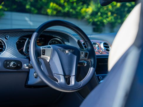 Used 2016 Bentley Continental GT image 31