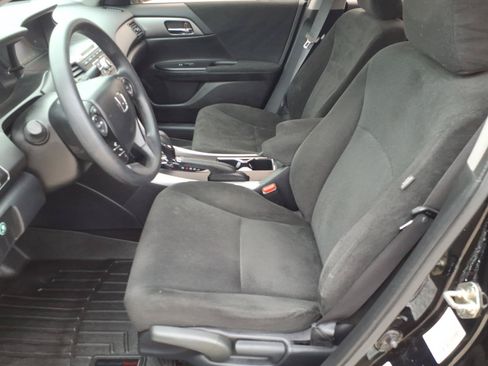 Used 2013 Honda Accord LX image 9