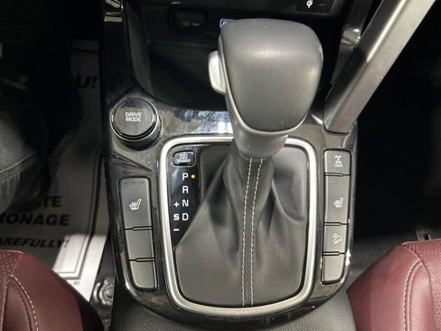 Used 2023 Kia Seltos SX image 21