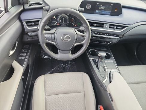 Used 2020 Lexus UX 250h w/ Premium Package image 12