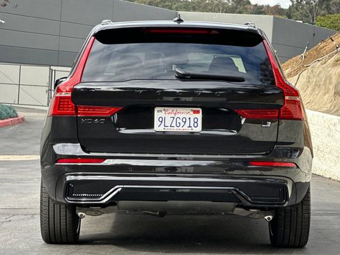Certified 2024 Volvo XC60 T8 Ultimate w/ Protection Package Premier image 5