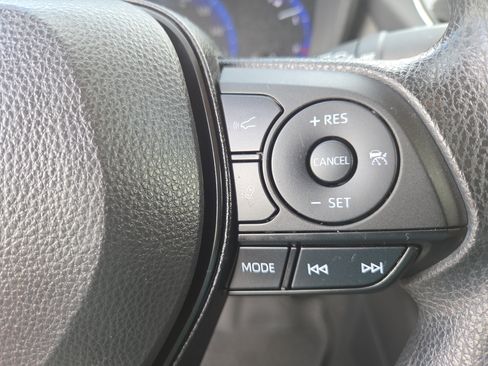 Used 2022 Toyota Corolla LE FWD image 24