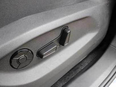 New 2026 Volkswagen Tiguan SE