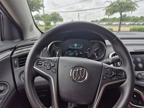 Used 2016 Buick LaCrosse Leather FWD image 29