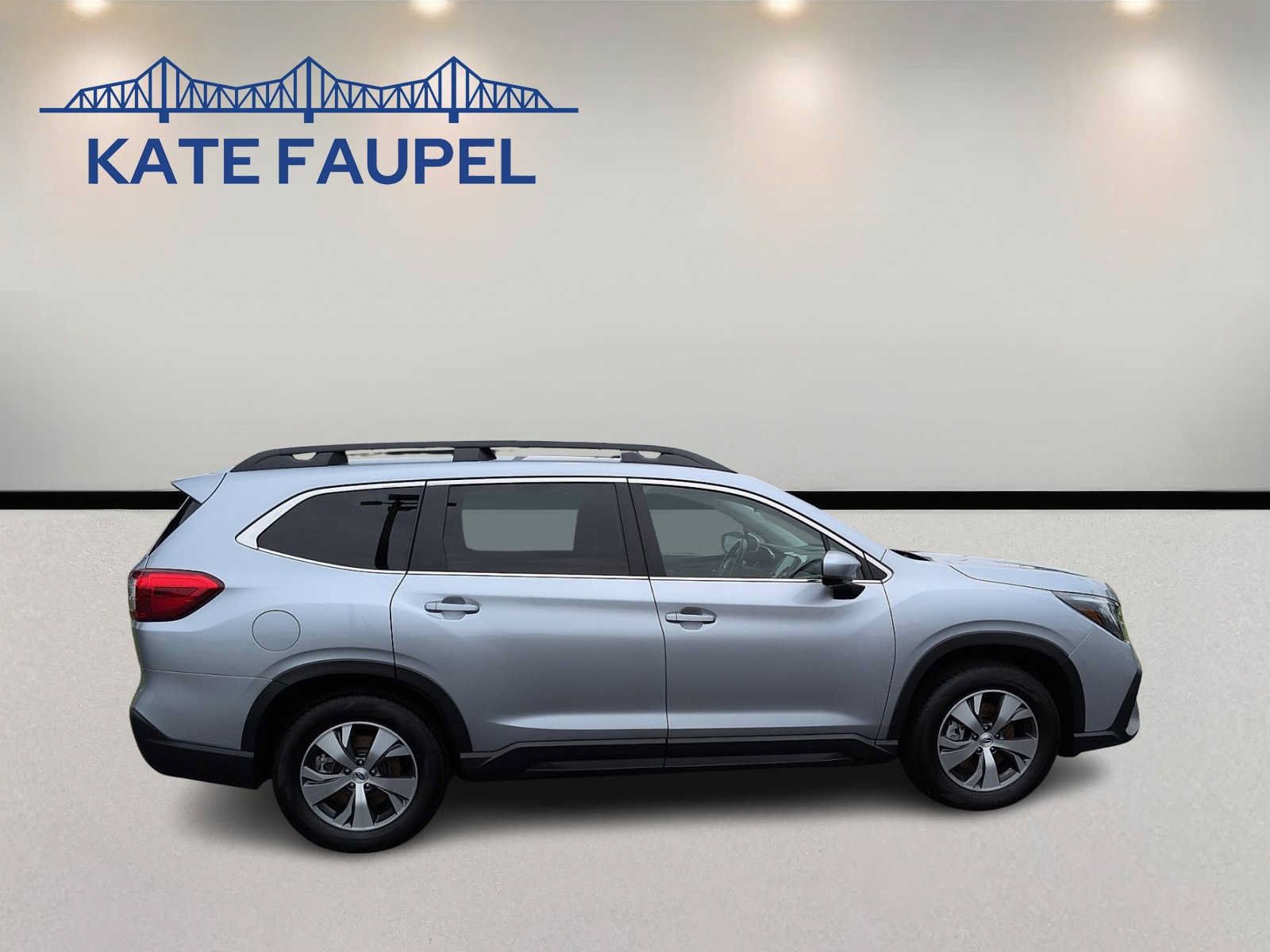 Used 2025 Subaru Ascent Premium AWD/4WD image 8