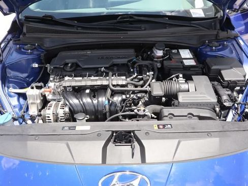 Used 2022 Hyundai Elantra SEL w/ Convenience Package FWD image 19