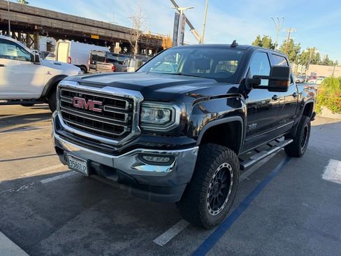 Used 2017 GMC Sierra 1500 SLE w/ Texas SLE Value Package image 3