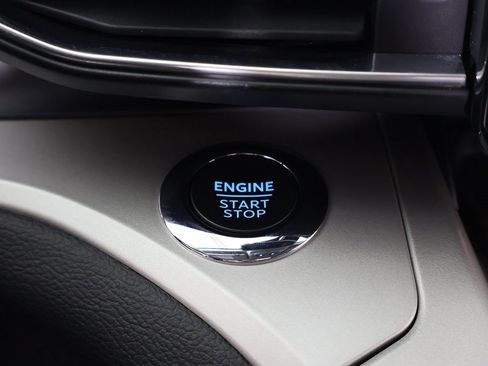 Used 2023 Ford Explorer XLT w/ Equipment Group 202A image 44