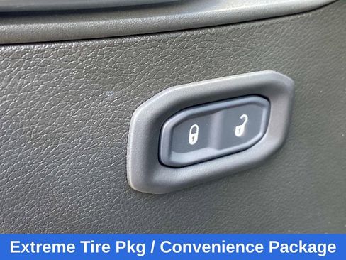 Used 2026 Jeep Wrangler Unlimited Sport AWD/4WD image 31