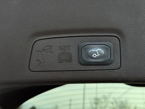 Used 2017 Lincoln MKC Select w/ Select Plus Package image 17