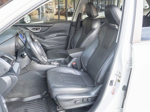 Used 2019 Subaru Forester Limited image 8