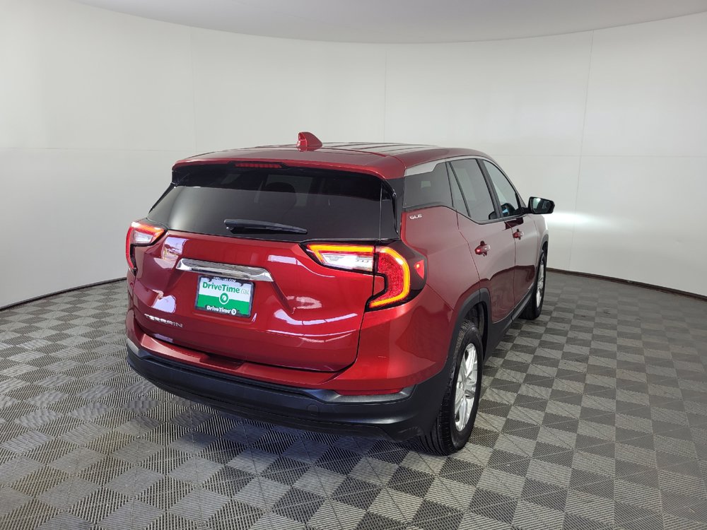 Used 2024 GMC Terrain SLE FWD image 9