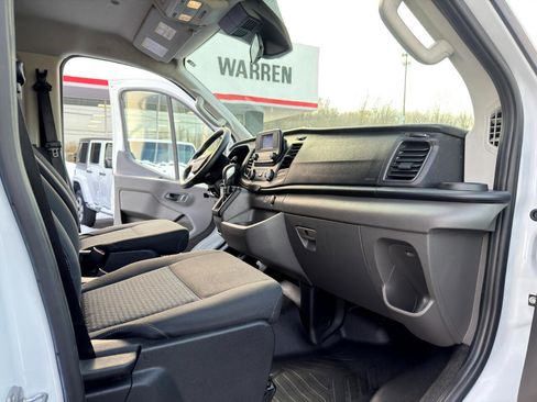 Used 2024 Ford Transit 250 Low Roof w/ Exterior Upgrade Package image 19