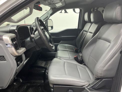 Used 2024 Ford F550 4x4 Crew Cab Super Duty image 27