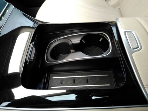 Used 2022 Mercedes-Benz S 500 4MATIC image 50