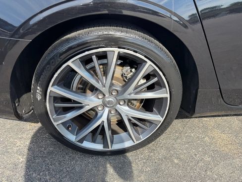 Used 2018 Volvo S90 T5 Momentum w/ Convenience Package FWD image 45