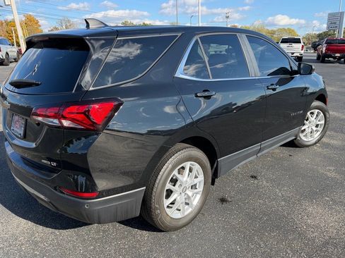 Used 2023 Chevrolet Equinox LT w/ Driver Convenience Package image 9