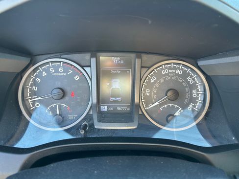 Certified 2019 Toyota Tacoma TRD Off-Road image 15