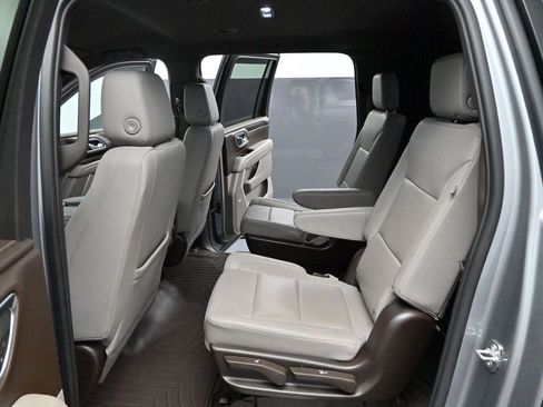Used 2023 Chevrolet Suburban Z71 w/ Max Trailering Package AWD/4WD image 30