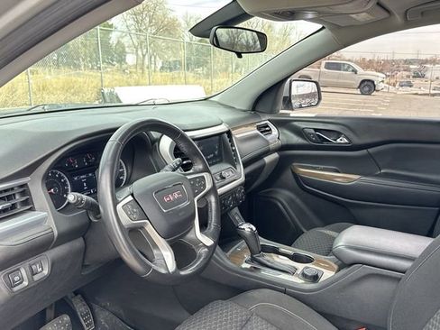 Used 2018 GMC Acadia SLE image 11