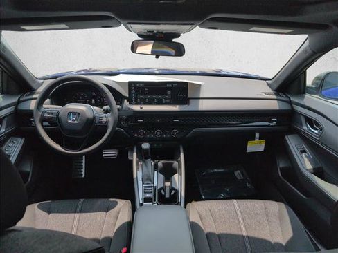 Used 2025 Honda Accord Sport image 17