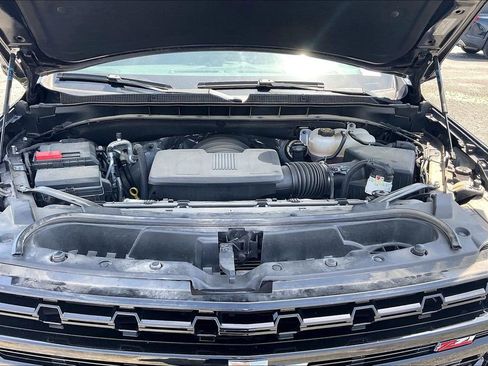 Used 2024 Chevrolet Tahoe Z71 w/ Luxury Package image 31