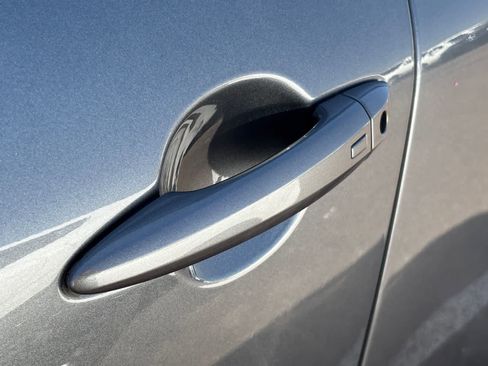 Certified 2022 Nissan Rogue SV image 8