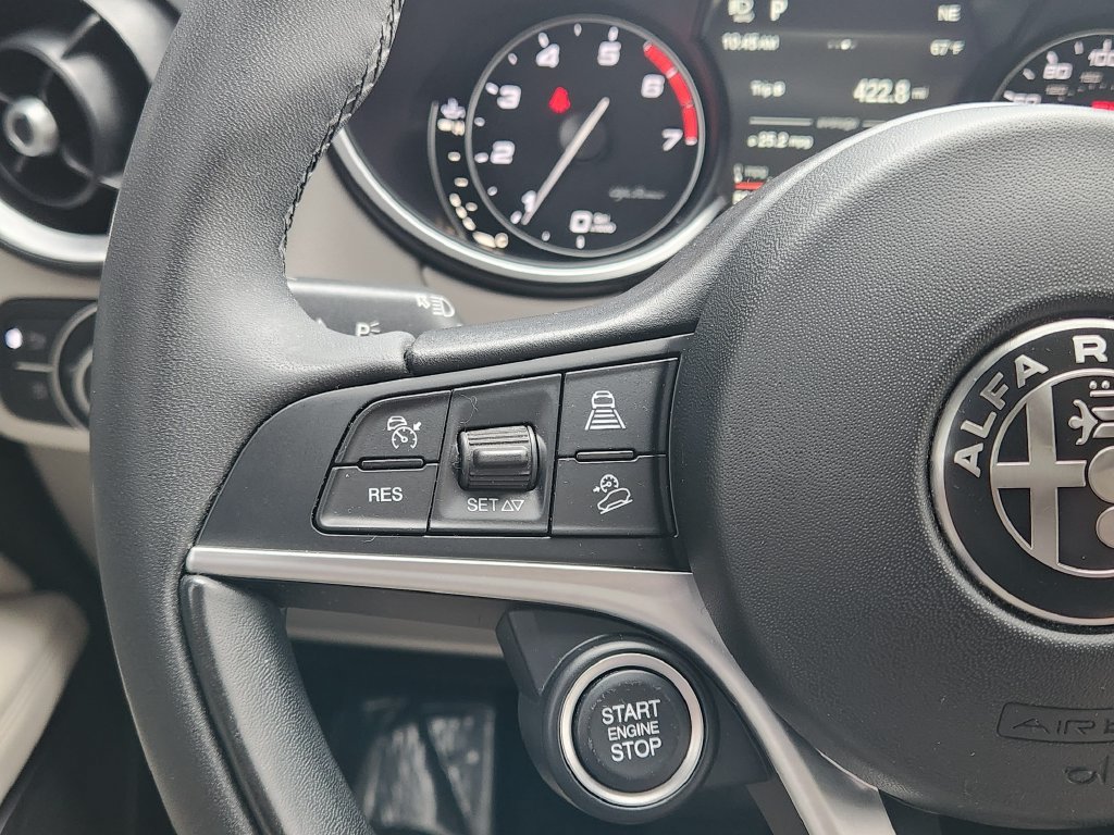 Used 2019 Alfa Romeo Stelvio Ti AWD/4WD image 17