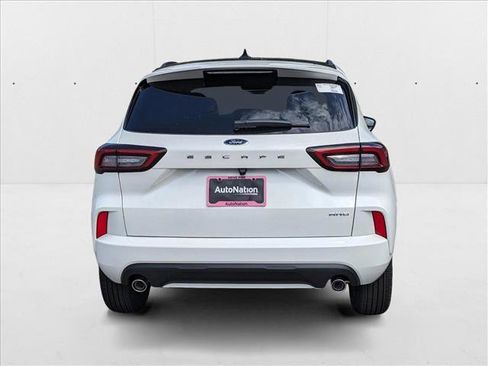 New 2024 Ford Escape ST-Line image 8