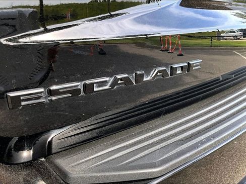 Used 2022 Cadillac Escalade Sport Platinum w/ LPO, ONYX Package AWD/4WD image 34