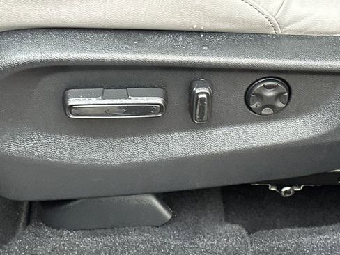 Used 2022 Honda CR-V EX-L image 40