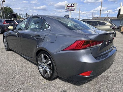 Used 2017 Lexus IS 300 AWD w/ Premium Package image 5