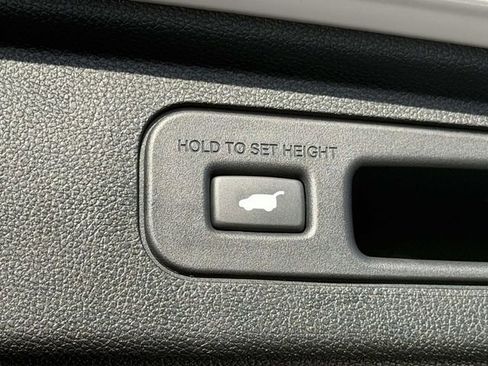 Used 2026 Honda Odyssey Elite image 9
