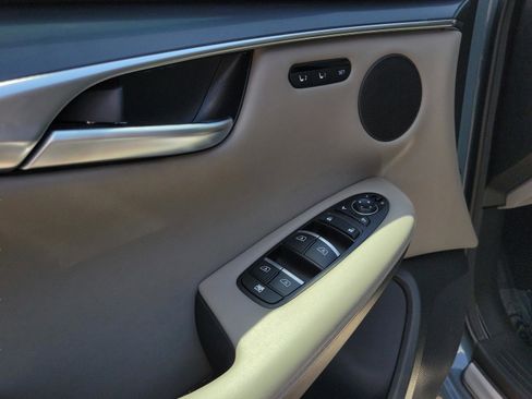 Certified 2025 INFINITI QX50 Luxe AWD/4WD image 9
