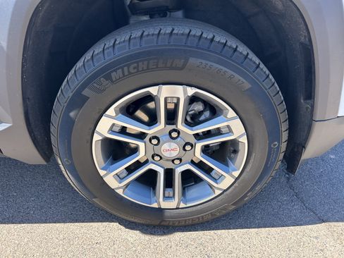 Used 2025 GMC Terrain Elevation AWD/4WD image 9