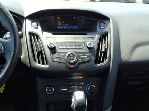 Used 2016 Ford Focus SE FWD image 13