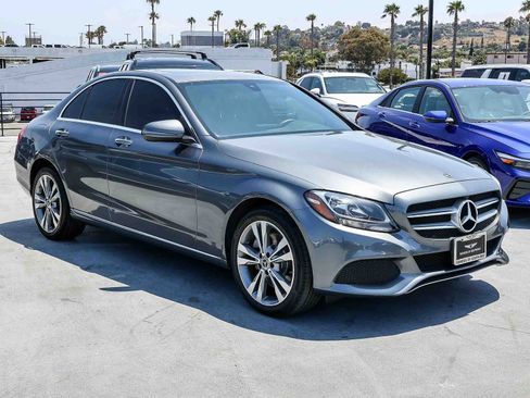 Used 2018 Mercedes-Benz C 300 4MATIC Sedan image 3