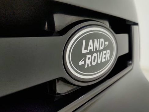Used 2024 Land Rover Defender 110 X-Dynamic SE AWD/4WD image 29