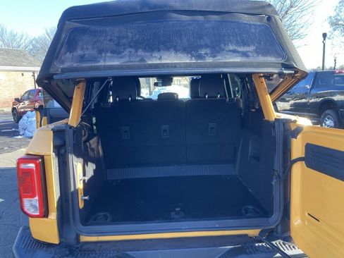 Used 2021 Ford Bronco Black Diamond image 28