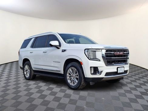 Used 2021 GMC Yukon SLT image 2