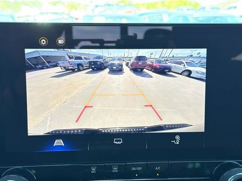 Used 2024 Chevrolet Colorado W/T w/ WT Convenience Package image 25