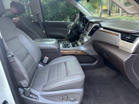 Used 2015 GMC Yukon XL Denali w/ Premium Package RWD image 8