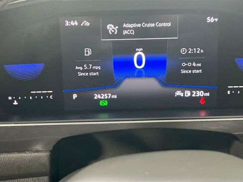 Used 2022 Volkswagen Tiguan SE image 12