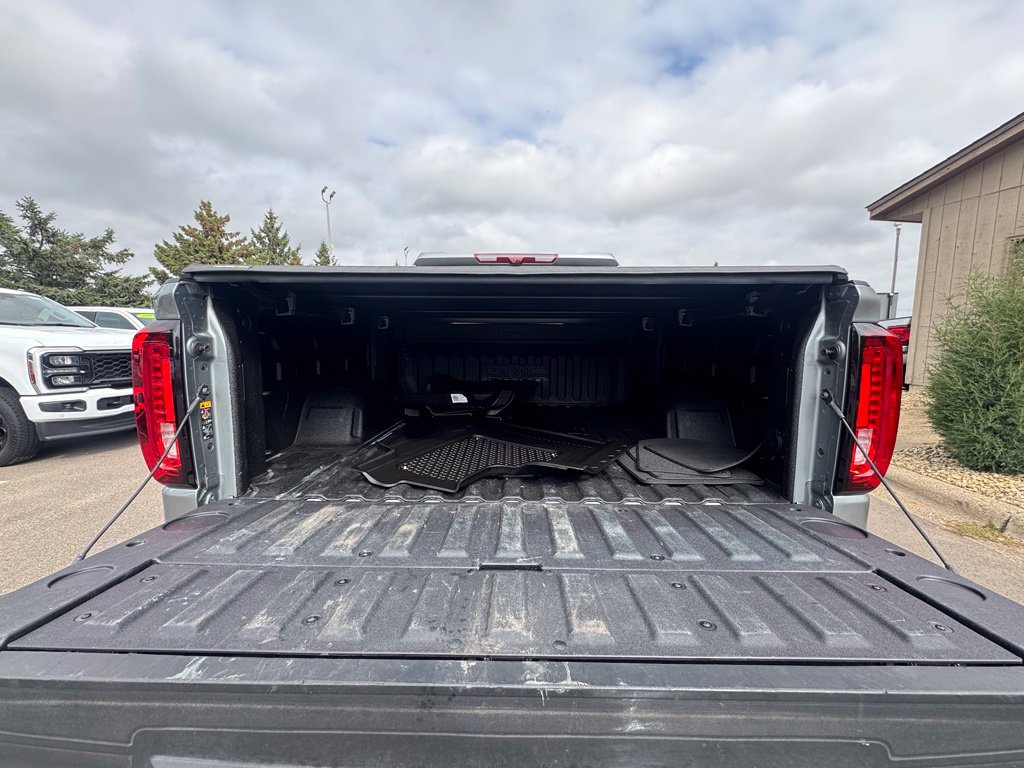 Used 2026 GMC Sierra 1500 AT4 w/ AT4 Premium Package AWD/4WD image 12