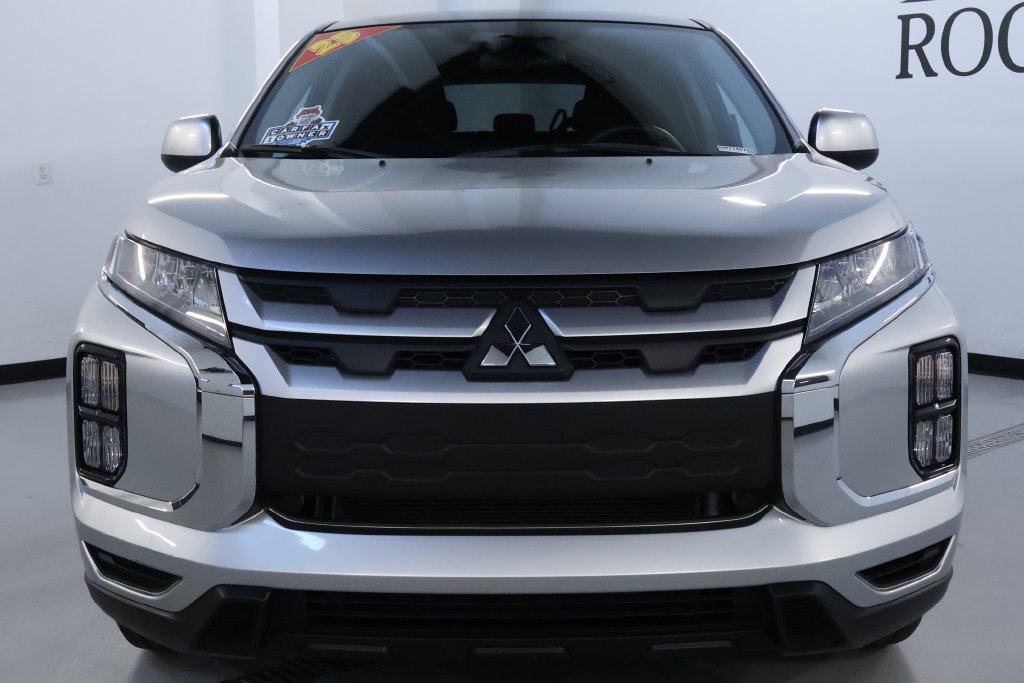 Used 2025 Mitsubishi Outlander Sport AWD image 2