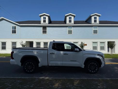 Used 2022 Toyota Tundra Limited AWD/4WD image 4