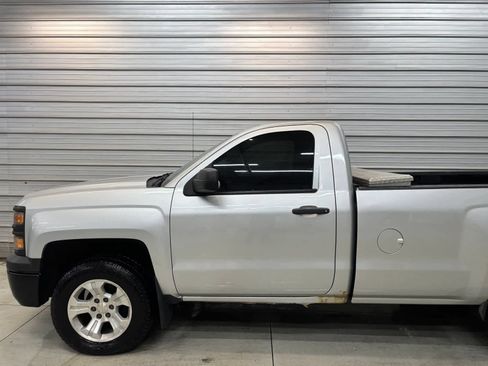 Used 2014 Chevrolet Silverado 1500 W/T w/ Trailering Package RWD image 3